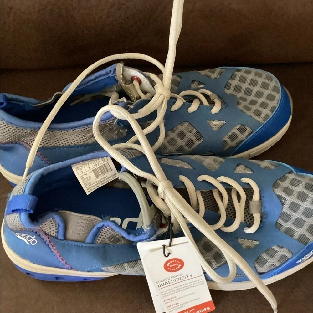 Speedo Blue and White Sneakers Lightweight Athletic Design-SZ Mens 8 H4